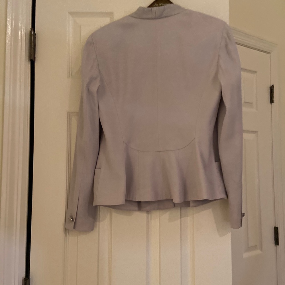 Blazer - Picture 2 of 3